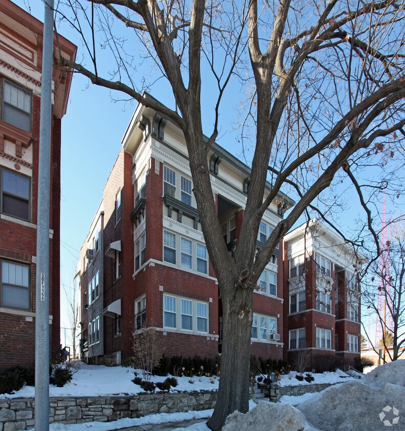 Building Photo - 3404-3406 Gillham Rd