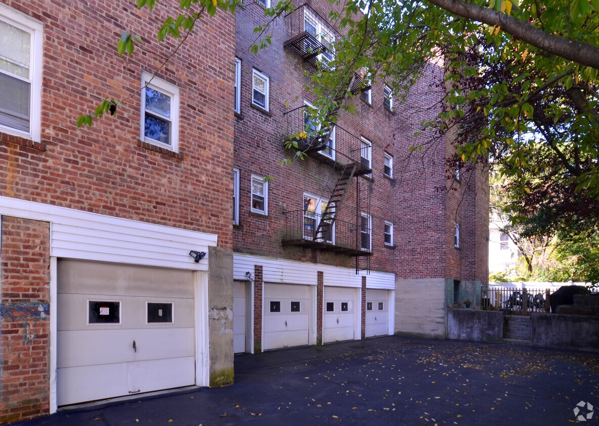 Foto del edificio - 34 Merritt Ave