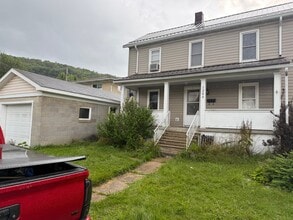 Building Photo - 1284 Cambria St
