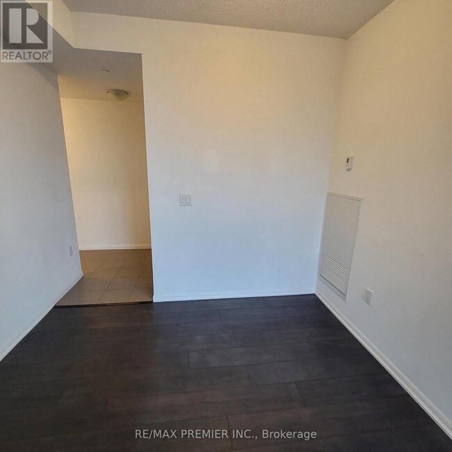 Building Photo - 830-1830 Lawrence Ave W
