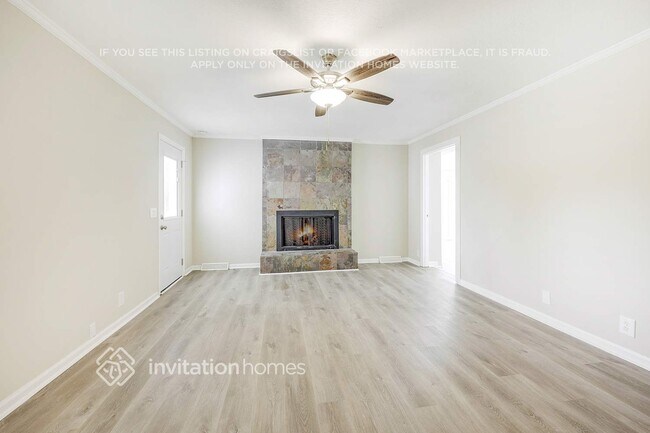 Foto del edificio - 129 Timber Ridge Dr