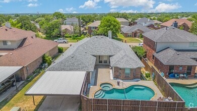 Building Photo - 745 Amhurst Ct