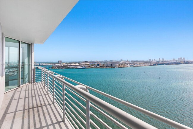 Building Photo - 325 S Biscayne Blvd