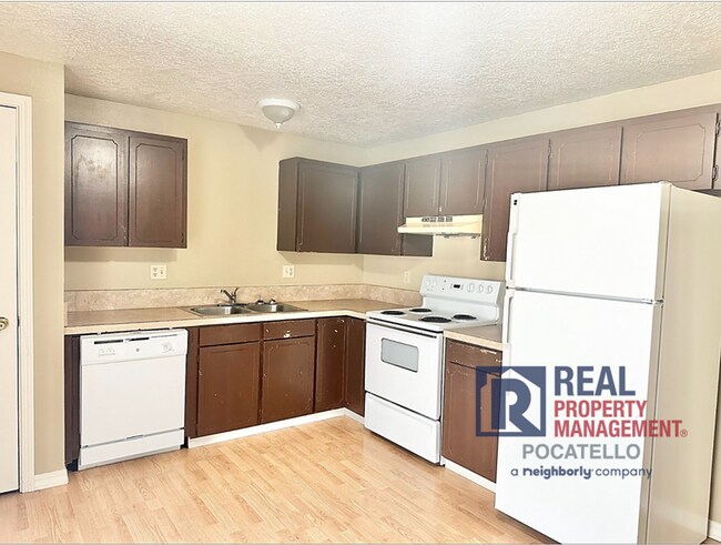 Foto del edificio - 230 W Chubbuck Rd