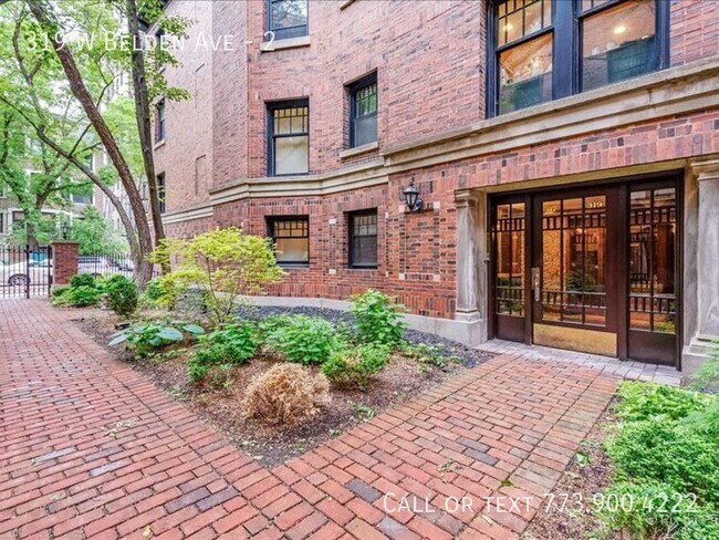 Building Photo - Prime Lincoln Park location - Extra large ...