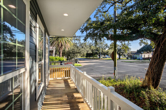 Front porch - 1938 Elysian Fields Ave