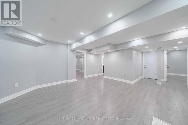 Building Photo - 20 Driscoll Dr