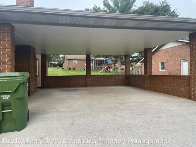 Building Photo - 2 br, 2 bath House - 1510 Berwyn Drive