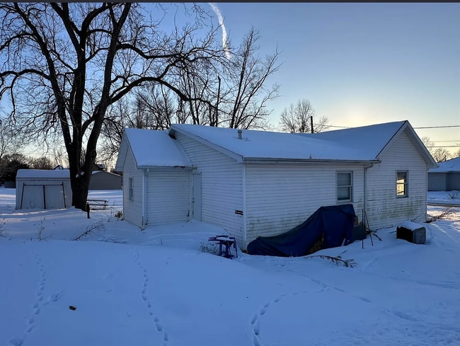 Building Photo - Cozy 2-Bedroom Home for Rent in Atalissa IA