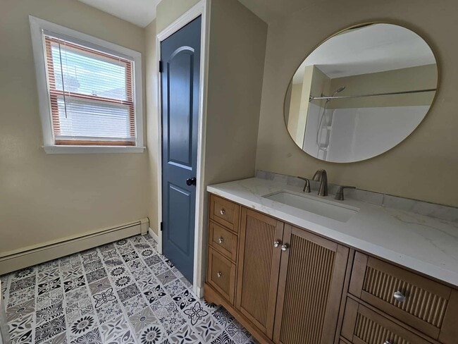 Building Photo - 901 Swift Ave