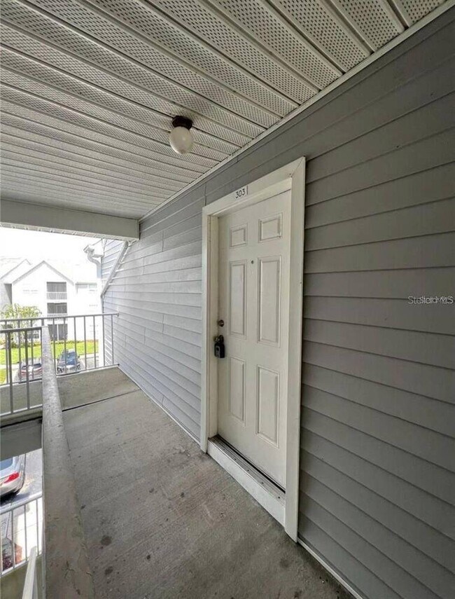 Foto del edificio - 1226 Bermuda Lakes Ln