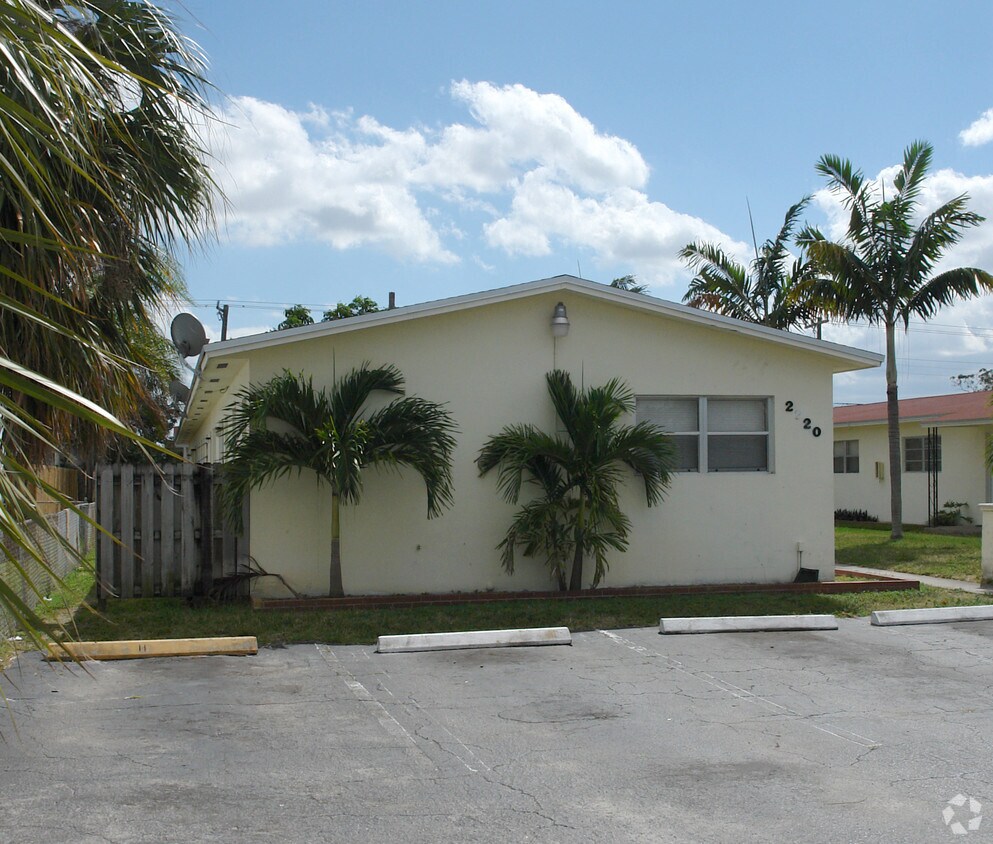 Foto del edificio - 2220 Pierce