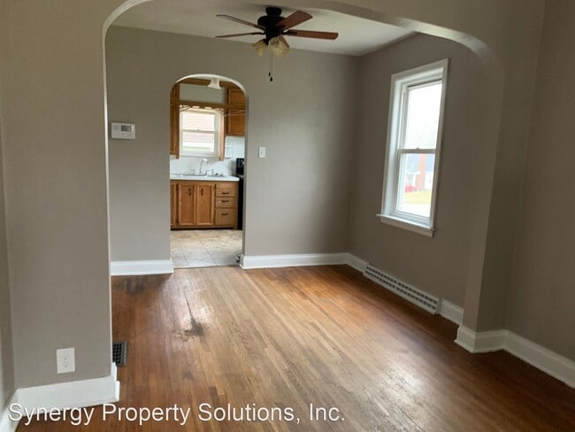 Building Photo - 2 br, 1 bath House - Fairlawn Ave 364 Rich...