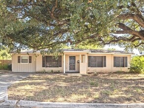 Building Photo - 107 Sabyan Dr