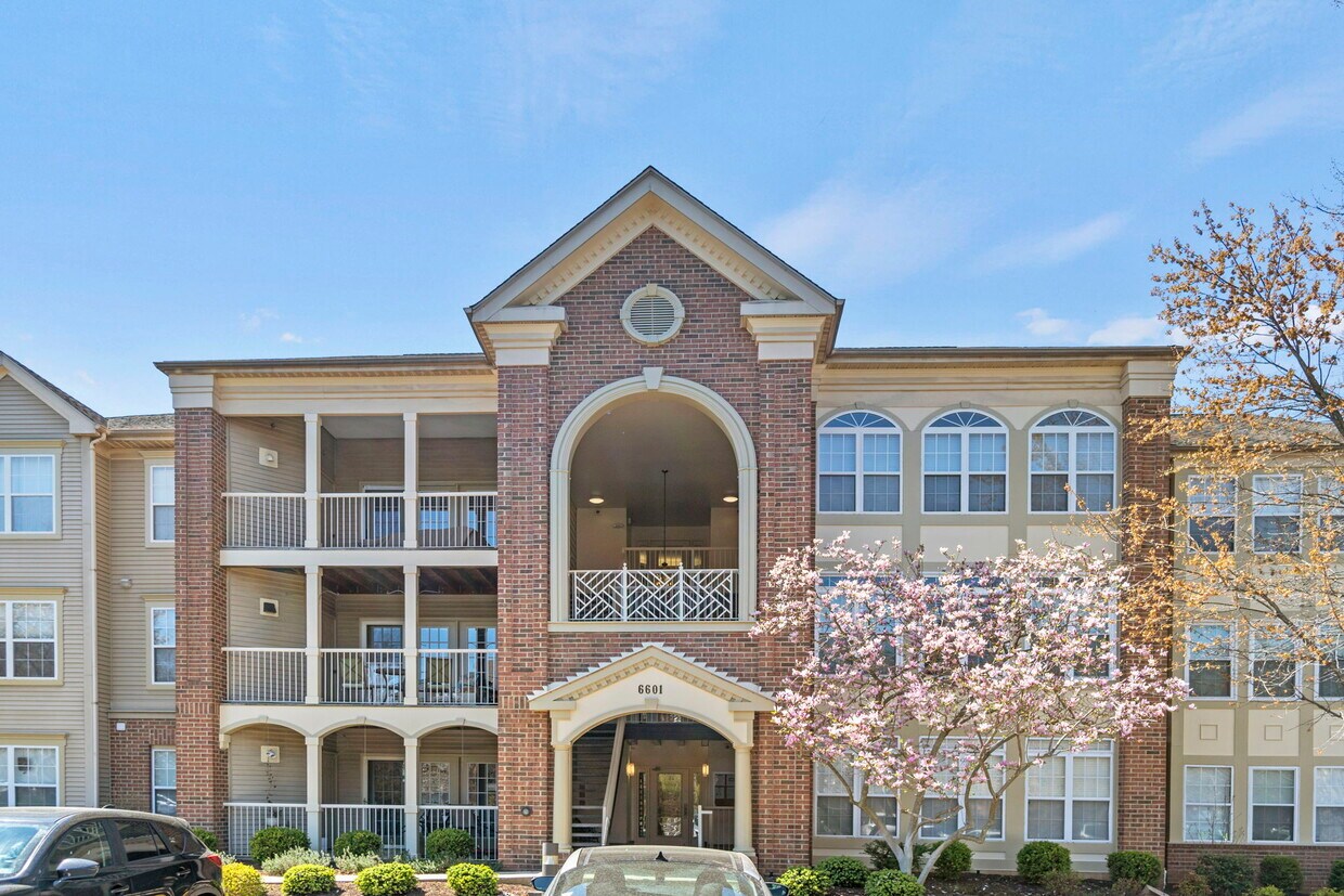 6601 Thackwell Way, Alexandria, VA 22315 Townhome Rentals in