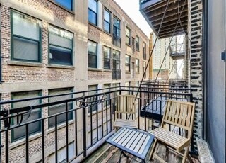 Foto del edificio - 375 W Erie St