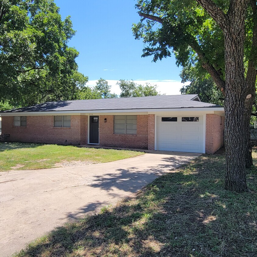 Foto principal - 950 W Park St