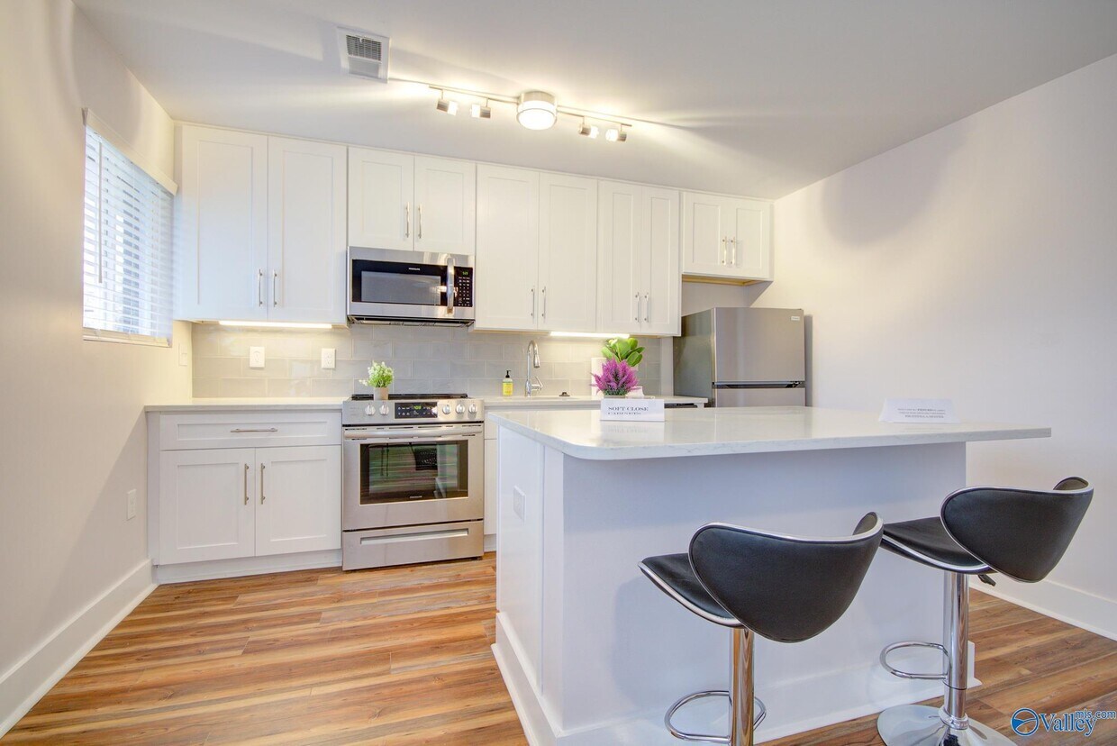 Foto principal - 4300 Knight Rd SW