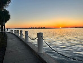 Building Photo - 218 SE 14th St