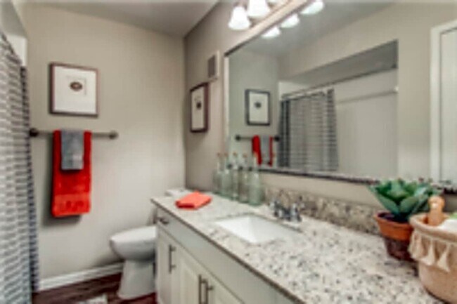 Foto del edificio - 5100 Verde Valley Ln