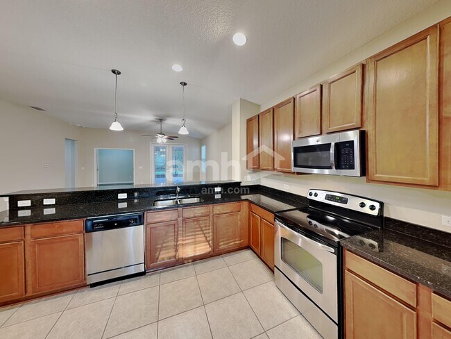 Foto del edificio - 500 Glendale Ln