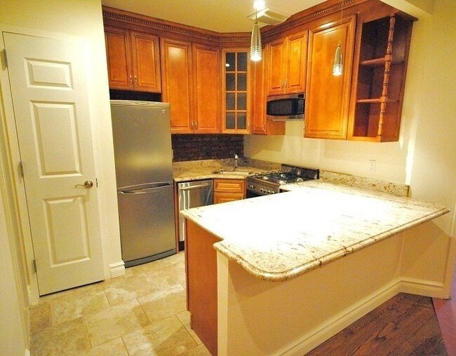 Foto del edificio - 230 E 97th St