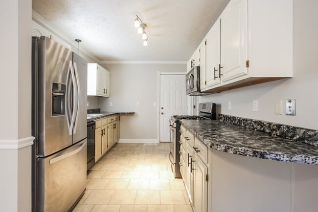 Foto del edificio - 667 Aspen Ct