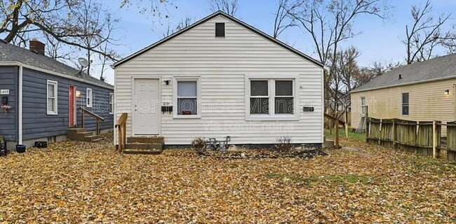 Photo - 1031 N Centennial St Townhome