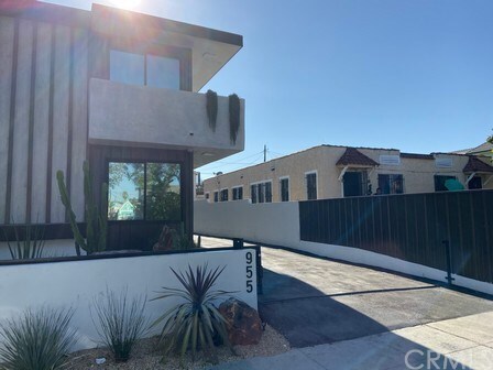 Foto principal - 955 N Oxford Ave
