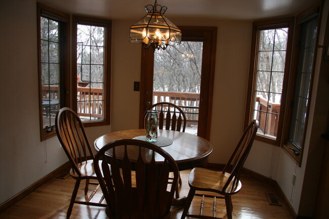 Foto del edificio - Gorgeous 5 bedroom home in the Broadmoor B...