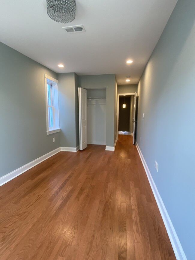 Bedroom - 1433 E Federal St