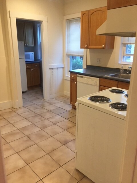 Building Photo - 17 Egerton Rd