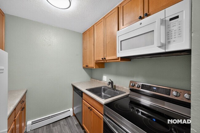 Building Photo - 3035 Oneal Pkwy