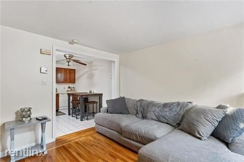 Building Photo - 1 br, 1 bath - 200 Post Rd Apt 319