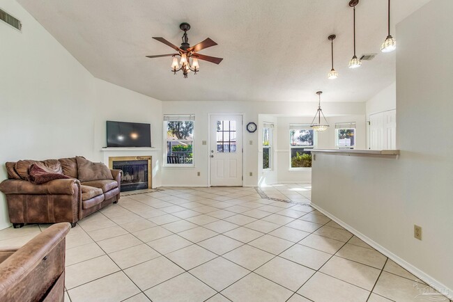 Foto del edificio - 3565 Stratford Ln