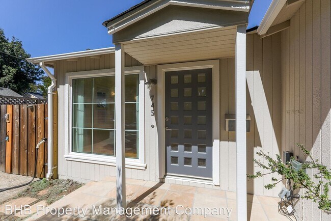 Foto del edificio - 3 br, 2 bath House - 745 Harrison St