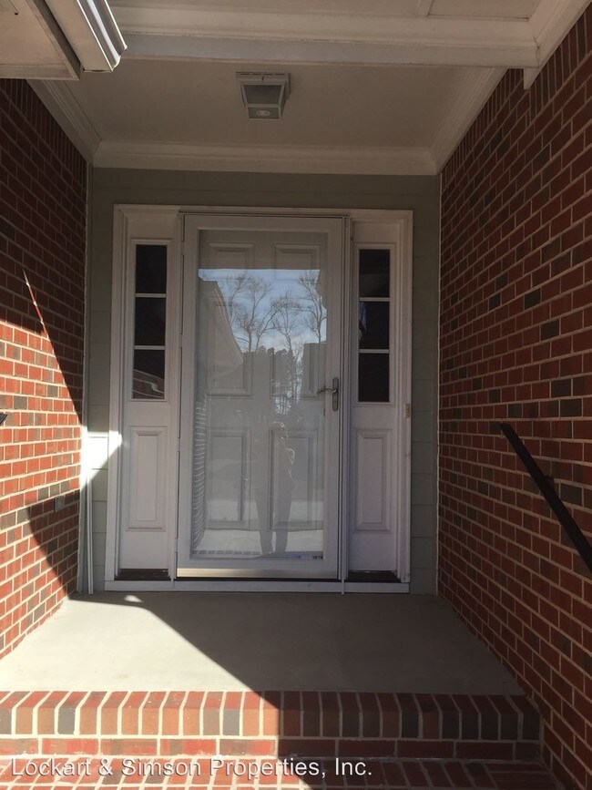 Foto del edificio - 3812 Little John Ct