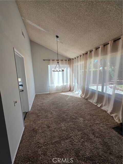 Foto del edificio - 23401 Vía Elisandra