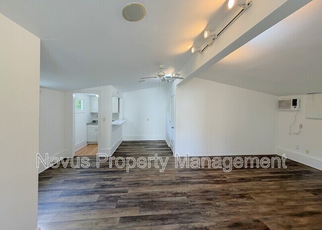 Foto del edificio - 328 Maple St
