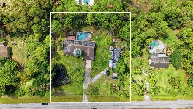 Foto del edificio - 12356 61st Ln N