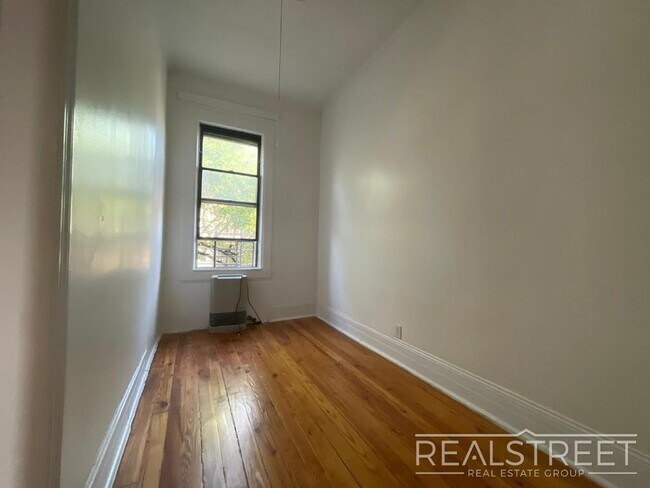 Building Photo - NEW 3 BED 2 BATH IN BUSHWICK!