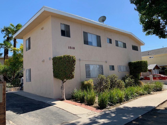 Primary Photo - 1518 Hazelwood Ave
