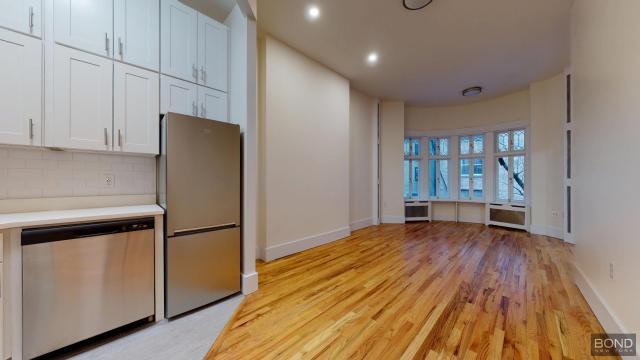 Foto principal - 2 bedroom in NEW YORK NY 10023