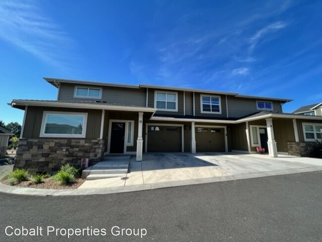 Building Photo - 3 br, 2.5 bath House - 2755 SW Greens Blvd...