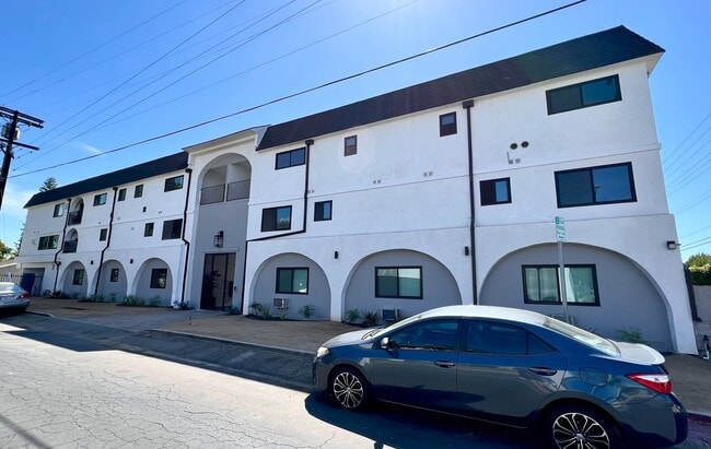 Building Photo - Woodman Apartments