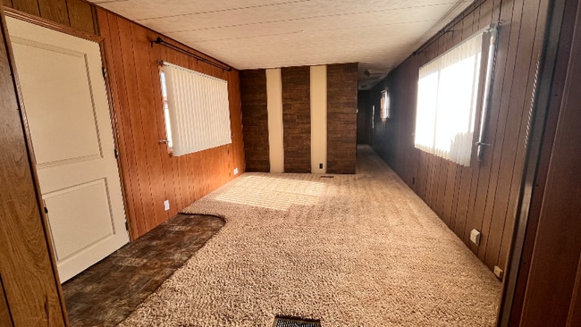 Building Photo - 2847 B Rd