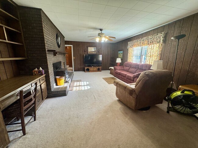 Building Photo - 5445 AL-145