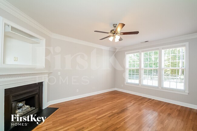 Building Photo - 105 Namath Ct