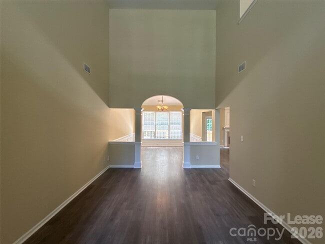 Building Photo - 3100 Arklow Rd