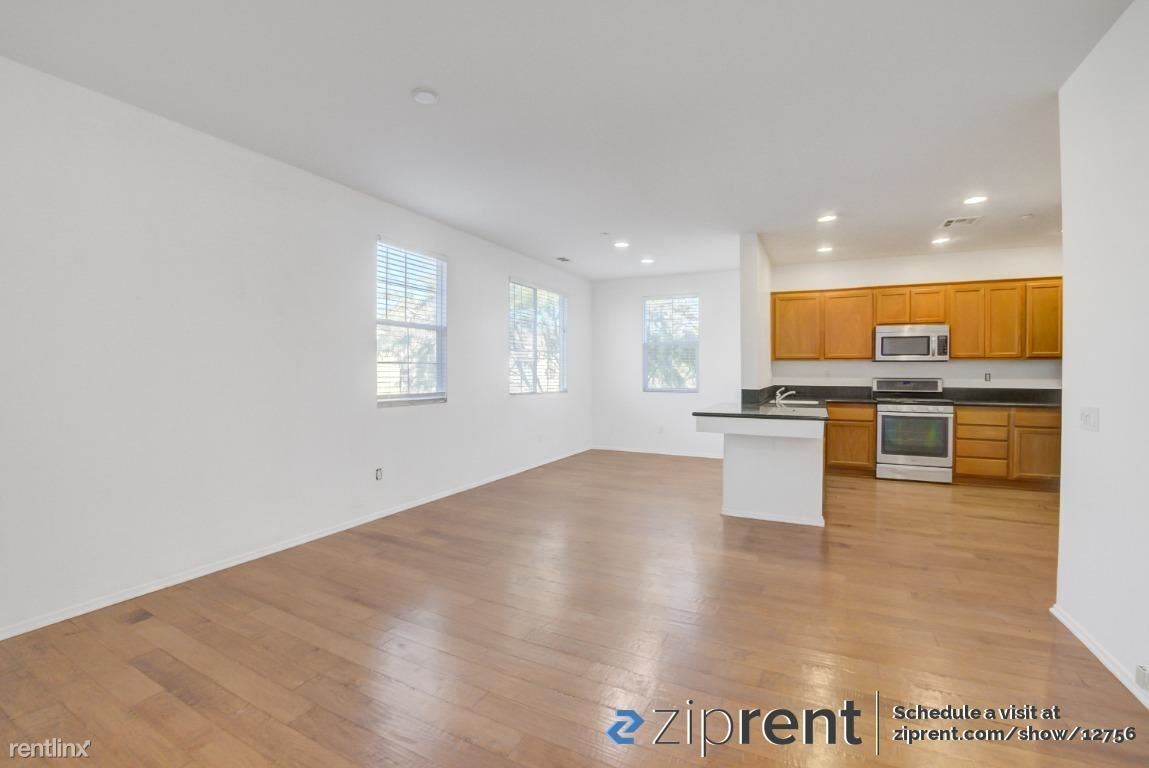 Primary Photo - 2 br, 2 bath Condo - 3333 North Ventura Ro...
